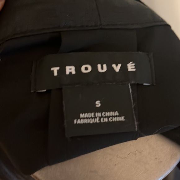 Trouvé Shiny Black Sleeveless Draped Neck w/Tie Blouse Size S - Picture 3 of 3